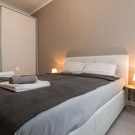 Comfortable & Lovely Apartment Belgrado Exterior foto