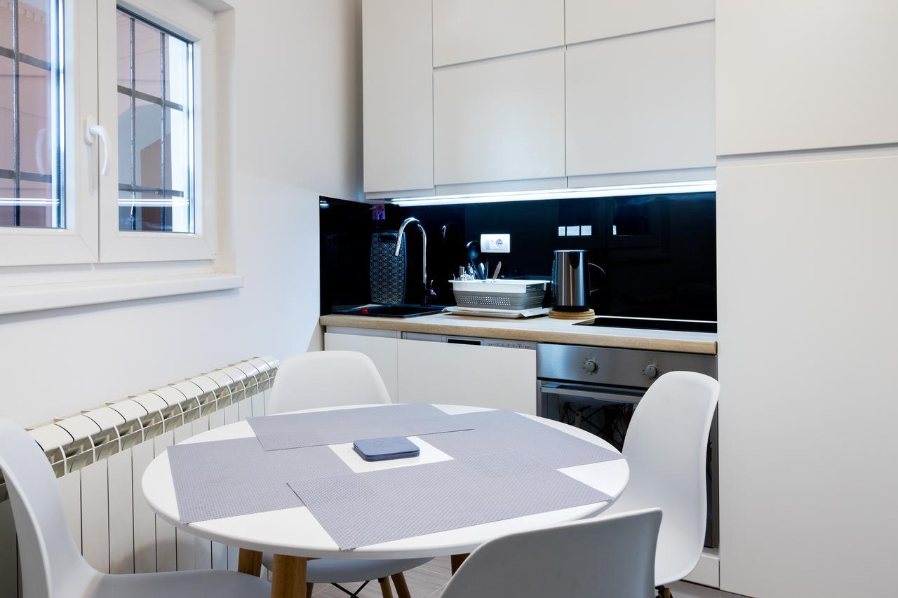 Comfortable & Lovely Apartment Belgrado Exterior foto