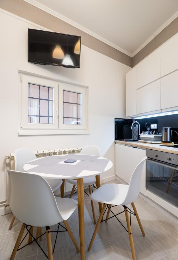 Comfortable & Lovely Apartment Belgrado Exterior foto